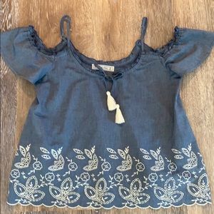 Sweet A&F Chambray Peep Shoulder Blouse-M